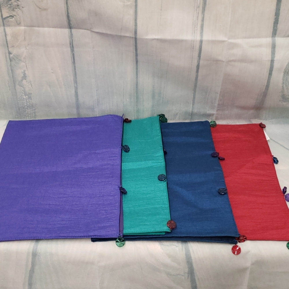 New  Sheerly elegant Tupperware placemats